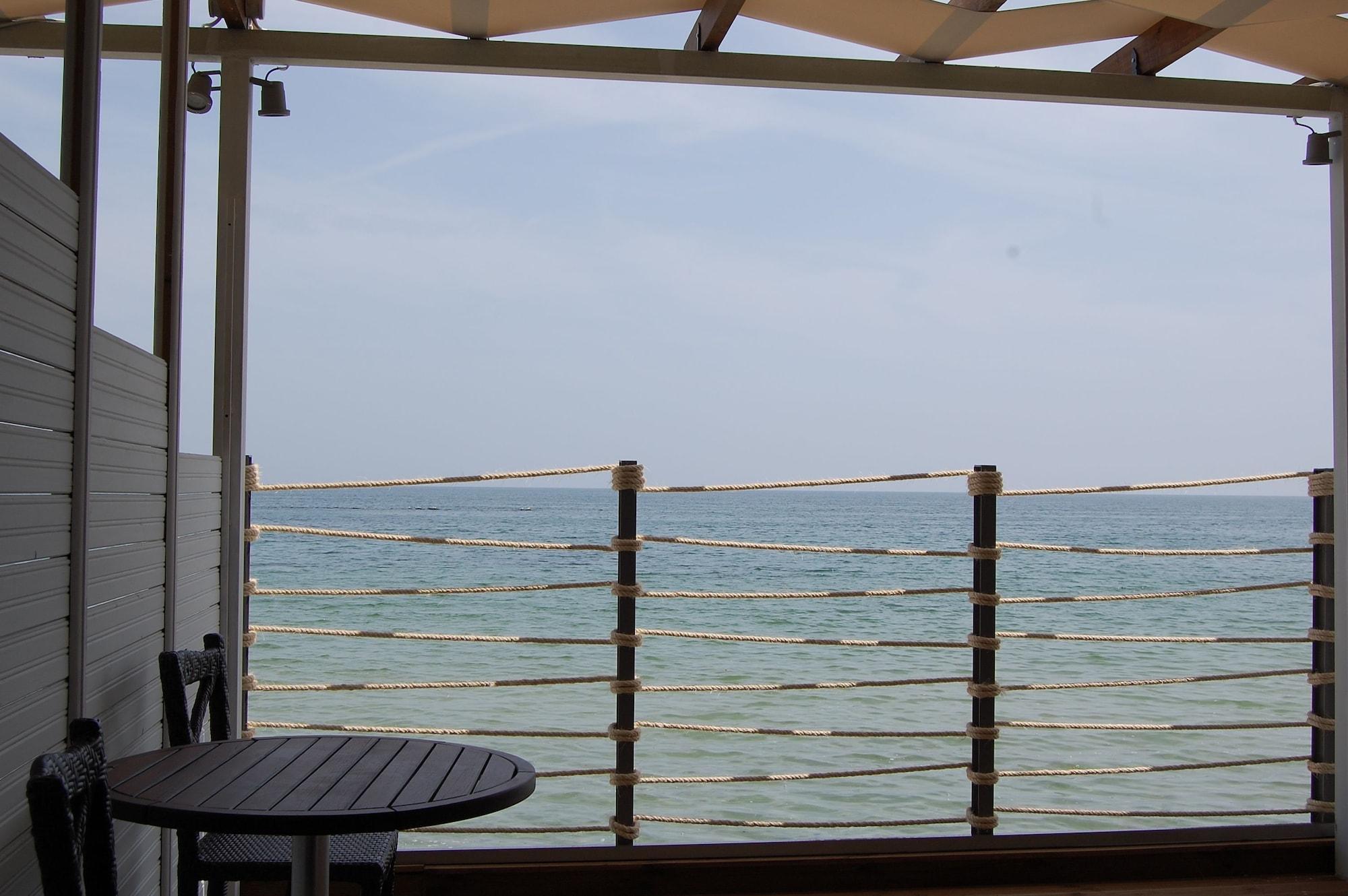 Paralia Beach Boutique Hotel Dış mekan fotoğraf